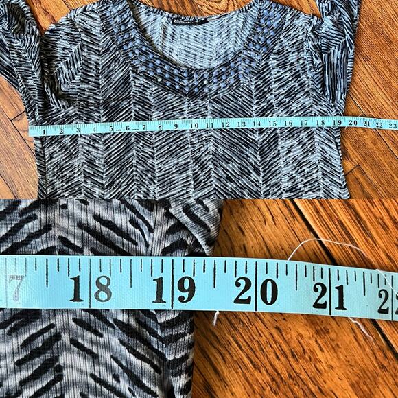 Effortless Style by Citiknits Gray & Black Abstract Print Blouse Size Small Boho - Picture 9 of 16